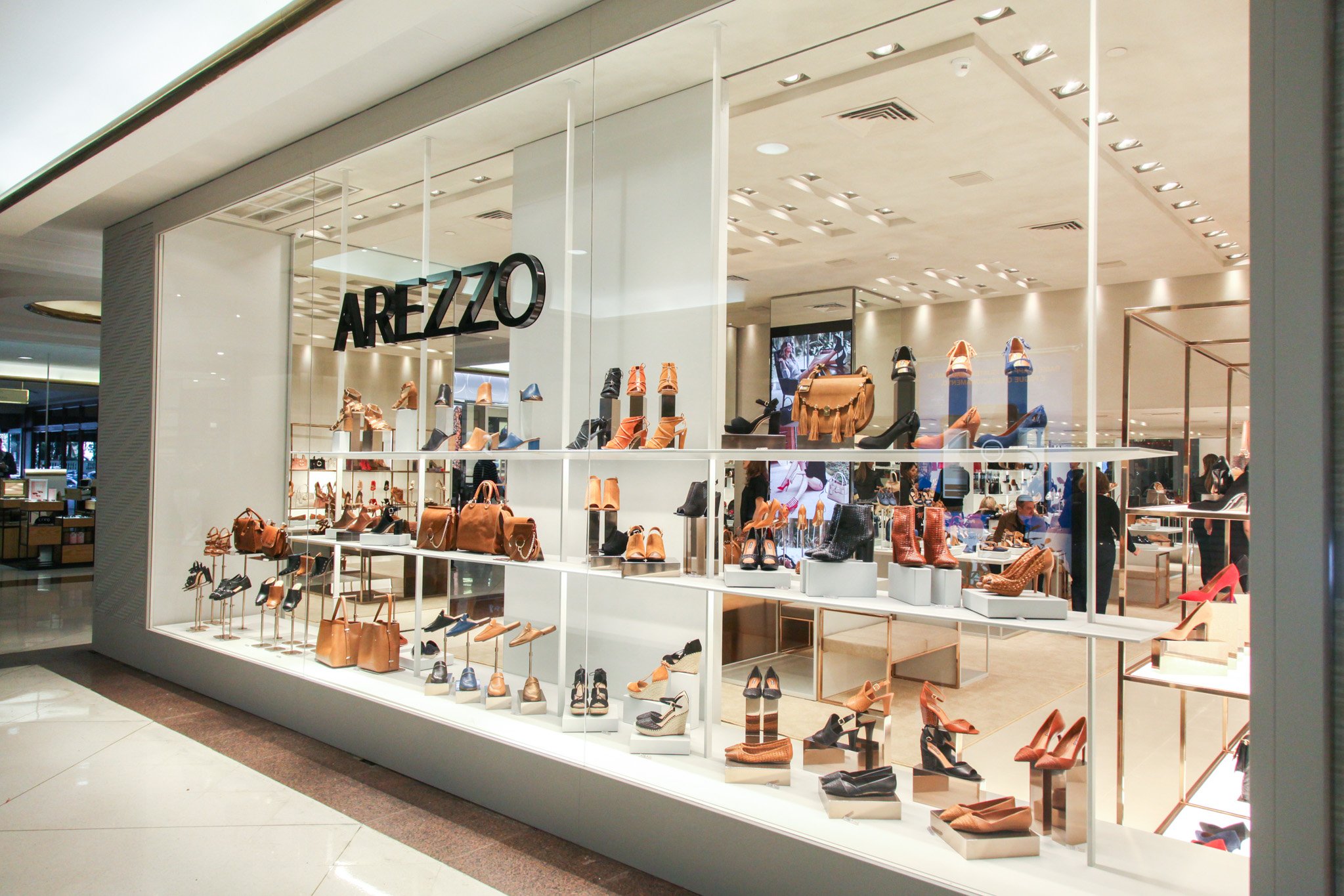 arezzo-arzz3